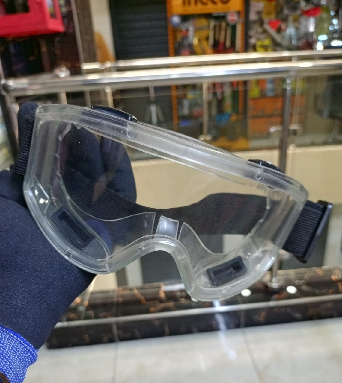 ANTI-MIST SAFETY GOOGLES