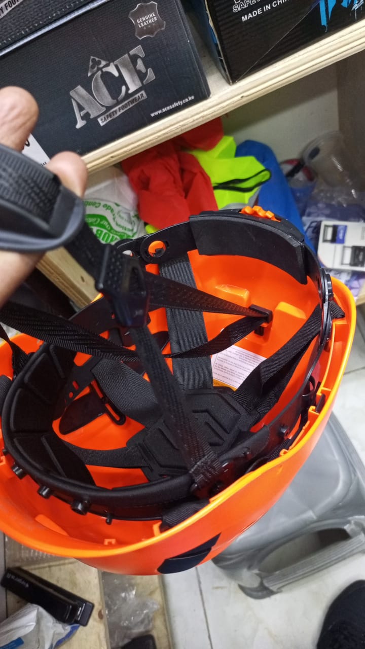 Safety Helmet Pro