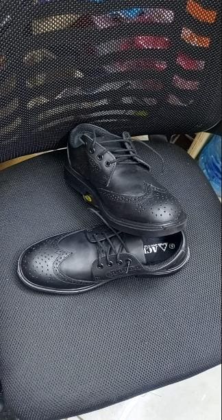 Executive safety shoes – Safety Boots & Gumboots