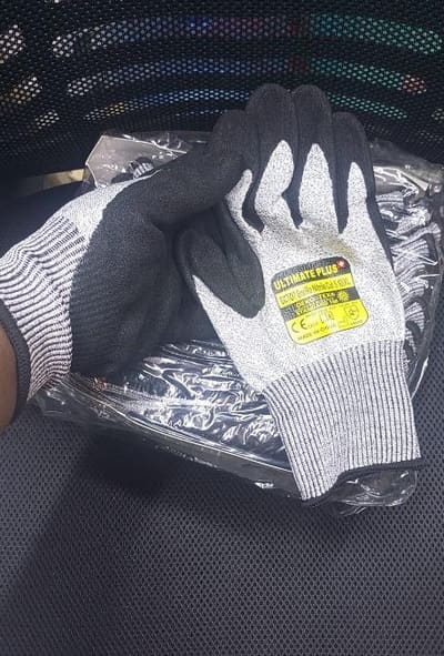 Ultimate plus cut resistant gloves – Safety Gloves
