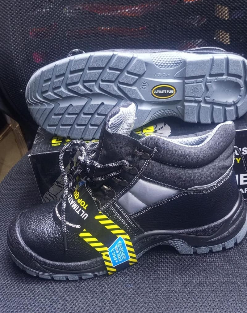 Ultimate Plus Safety Boots – Safety Boots & Gumboots