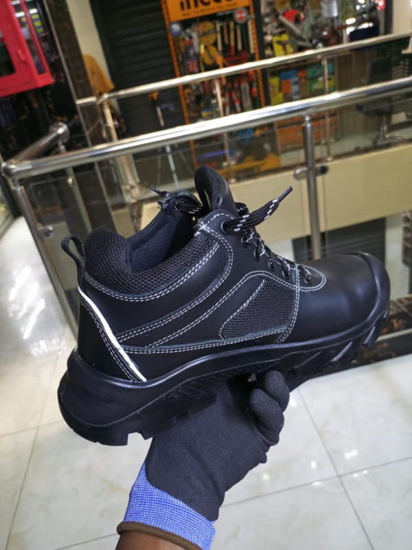 ACE Woverine Safety Boots