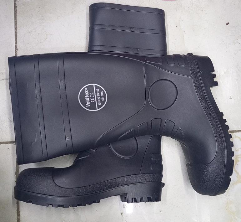 Safety Footwear - Industrial Safety Boots & Protective Shoes - Kenya Safety Boots